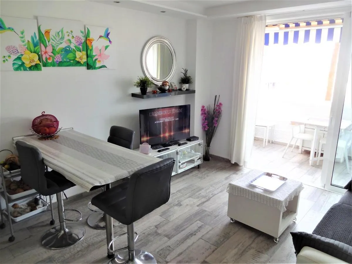 Sunset Apartment With Sea View And Free Wifi In The Heart Of Las Americas Playa de las Americas  Espanha